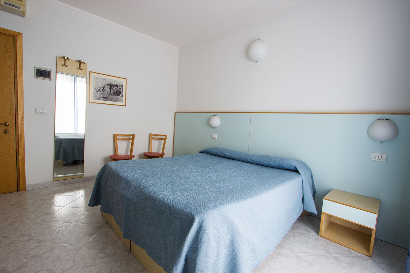 camera standard albergo pietra ligure liguria zimmer room villa marina