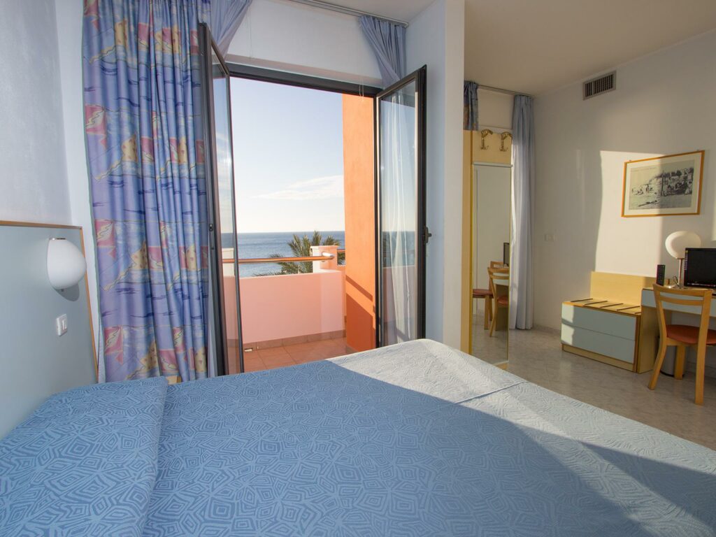 Offerte Hotel Villa Marina Pietra Ligure 1 Camera sul mare Pietra Ligure